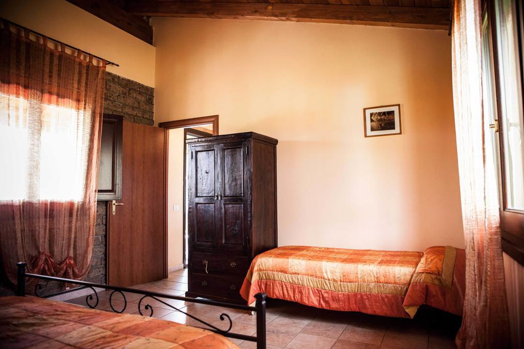 Agriturismo Il Ginepro Fluminimaggiore Værelse billede